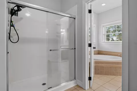 Bath - 223 Michael Ln, Moncks Corner, SC 29461 photo 3 of 6