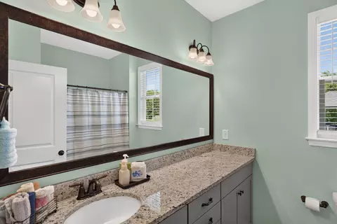 Bath - 239 Red Leaf Blvd, Moncks Corner, SC 29461 photo 4 of 4