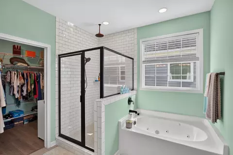 Bath - 239 Red Leaf Blvd, Moncks Corner, SC 29461 photo 3 of 4