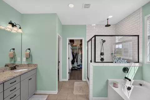 Bath - 239 Red Leaf Blvd, Moncks Corner, SC 29461 photo 1 of 4