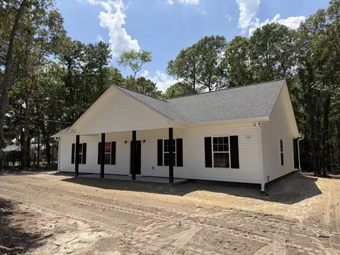 201 Tabernacle Rd, Eutawville, SC 29048