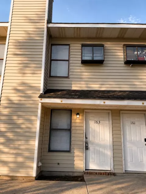 163 Pine Shadow Dr, Goose Creek, SC 29445