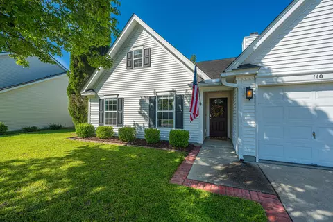 110 Rockdale Ln, Goose Creek, SC 29445