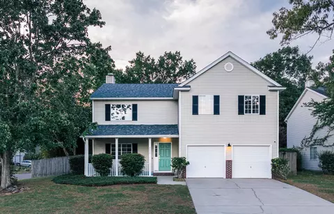 2484 Melville Rd, North Charleston, SC 29406