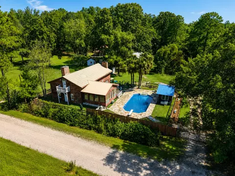 243 Barister Ln, Cottageville, SC 29435