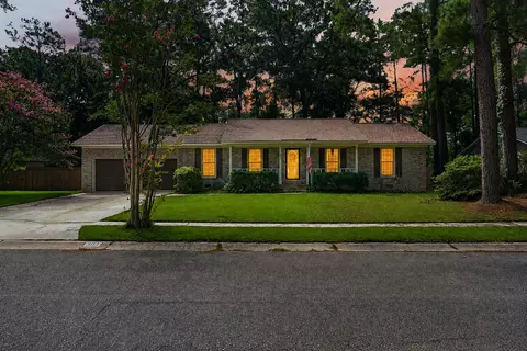 304 Summercourt Dr, Summerville, SC 29485
