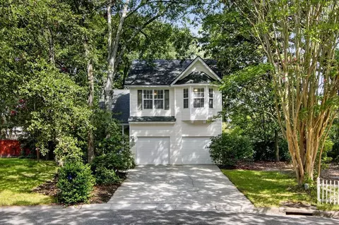 8 Latham Cir, Charleston, SC 29407