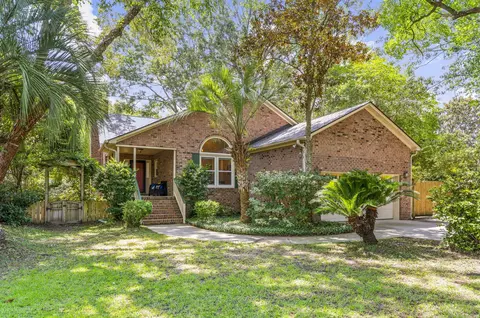 906 Travers Dr, Charleston, SC 29412