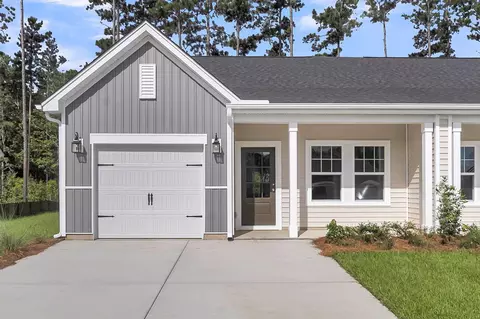 1050 Dusk Dr, Summerville, SC 29486
