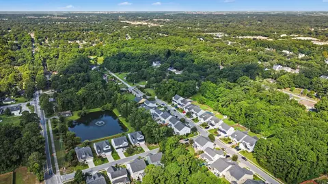 View/Area - 2247 Spring Hope Dr, Mount Pleasant, SC 29466 photo 2 of 3