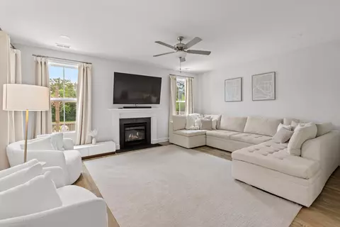 Living - 415 Grove End Rd, Moncks Corner, SC 29461 photo 1 of 3
