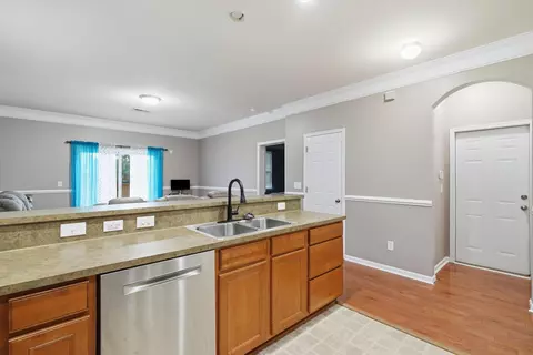 Entry Way - 222 Oglethorpe Cir, Moncks Corner, SC 29461 photo 2 of 3