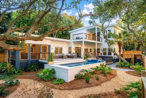 919 E Ashley Ave, Folly Beach, SC 29439