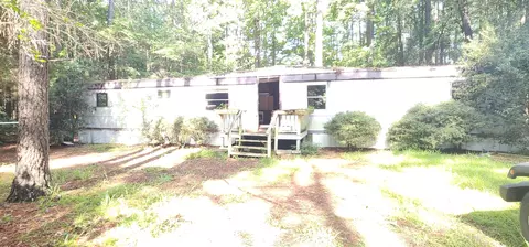 124 Isgett Ln, Holly Hill, SC 29059