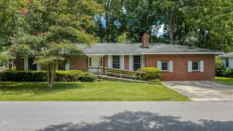 28 Farmfield Ave, Charleston, SC 29407