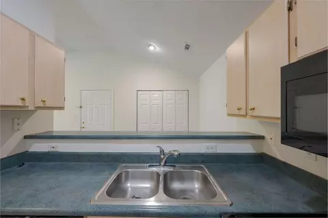 Kitchen - 188 Midland Pkwy #424, Summerville, SC 29485 photo 4 of 4