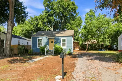 2130 Commander Rd, North Charleston, SC 29405