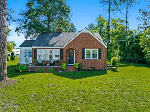 517 Calhoun St, Rowesville, SC 29133