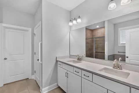 Bath - 216 Shortmarsh St, Summerville, SC 29486 photo 1 of 4