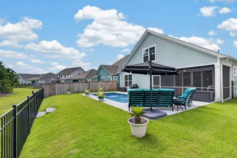 Exterior - 216 Shortmarsh St, Summerville, SC 29486 photo 11 of 14