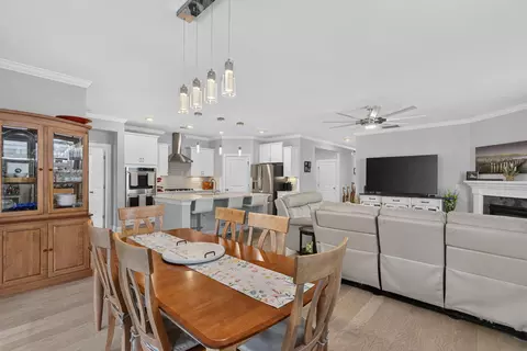 Dining - 216 Shortmarsh St, Summerville, SC 29486 photo 2 of 2