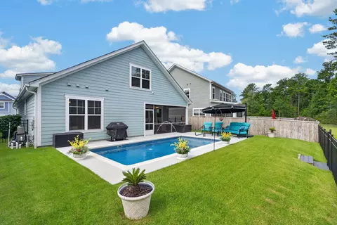 Exterior - 216 Shortmarsh St, Summerville, SC 29486 photo 10 of 14