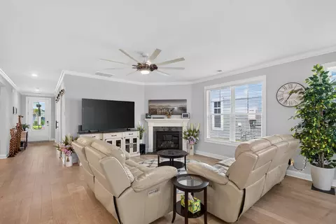 Living - 216 Shortmarsh St, Summerville, SC 29486 photo 1 of 1