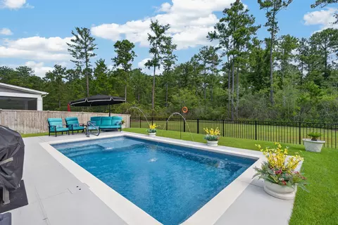 Exterior - 216 Shortmarsh St, Summerville, SC 29486 photo 8 of 14