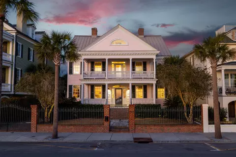 104 Murray Blvd, Charleston, SC 29401