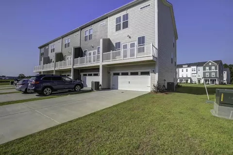 Exterior - 847 Recess Point Dr, Moncks Corner, SC 29461 photo 4 of 7