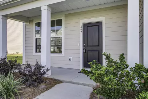 Exterior - 847 Recess Point Dr, Moncks Corner, SC 29461 photo 2 of 7