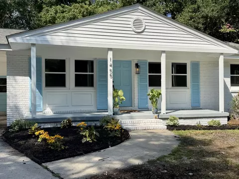 1455 Village Rd, Charleston, SC 29407