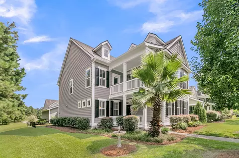 719 N Hickory St, Summerville, SC 29483