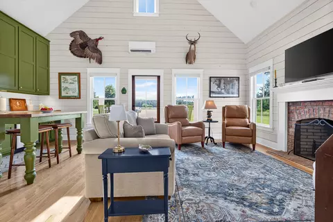 Living - 703 Bay Rd, Rowesville, SC 29133 photo 6 of 8