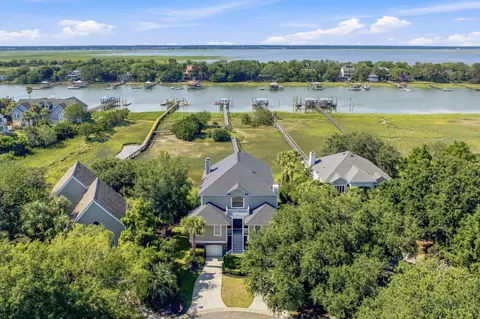 8 Ensign Ct, Isle Of Palms, SC 29451