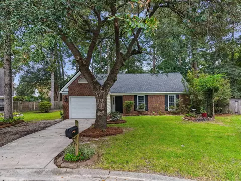 4716 Landerwood Ct, North Charleston, SC 29420