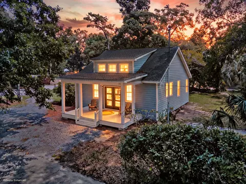 6094 Chisolm Rd, Johns Island, SC 29455