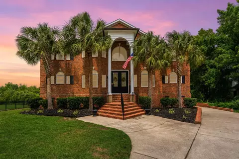 106 Abrum Ct, Goose Creek, SC 29445