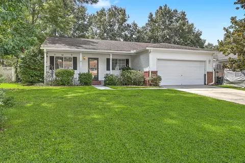 181 Apache Dr, Summerville, SC 29483