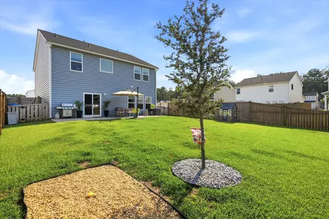 Exterior - 716 Pine Warbler Ln, Moncks Corner, SC 29461 photo 6 of 8