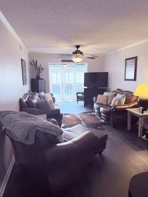 Living - 2302 Cypress Pointe # B302, Manning, SC 29102 photo 2 of 2