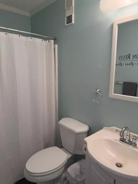 Bath - 2302 Cypress Pointe # B302, Manning, SC 29102 photo 3 of 3