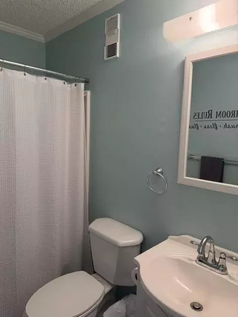 Bath - 2302 Cypress Pointe # B302, Manning, SC 29102 photo 2 of 3