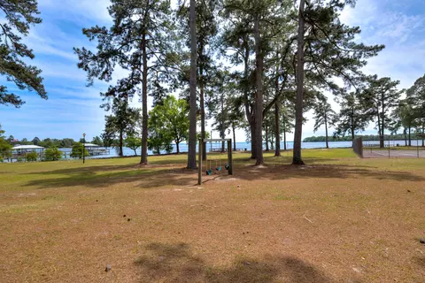 Exterior - 2302 Cypress Pointe # B302, Manning, SC 29102 photo 3 of 8