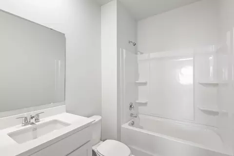 Bath - 209 Beebalm Ln, Moncks Corner, SC 29461 photo 2 of 2