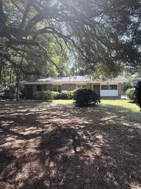 4349 Gwinnett St, North Charleston, SC 29418