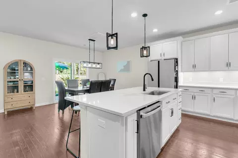 Kitchen - 337 Blue Oak Dr, Moncks Corner, SC 29461 photo 5 of 7