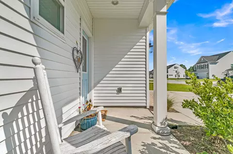 Exterior - 337 Blue Oak Dr, Moncks Corner, SC 29461 photo 8 of 10