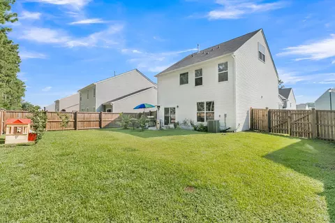 Exterior - 337 Blue Oak Dr, Moncks Corner, SC 29461 photo 5 of 10