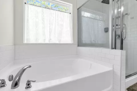 Bath - 337 Blue Oak Dr, Moncks Corner, SC 29461 photo 3 of 5